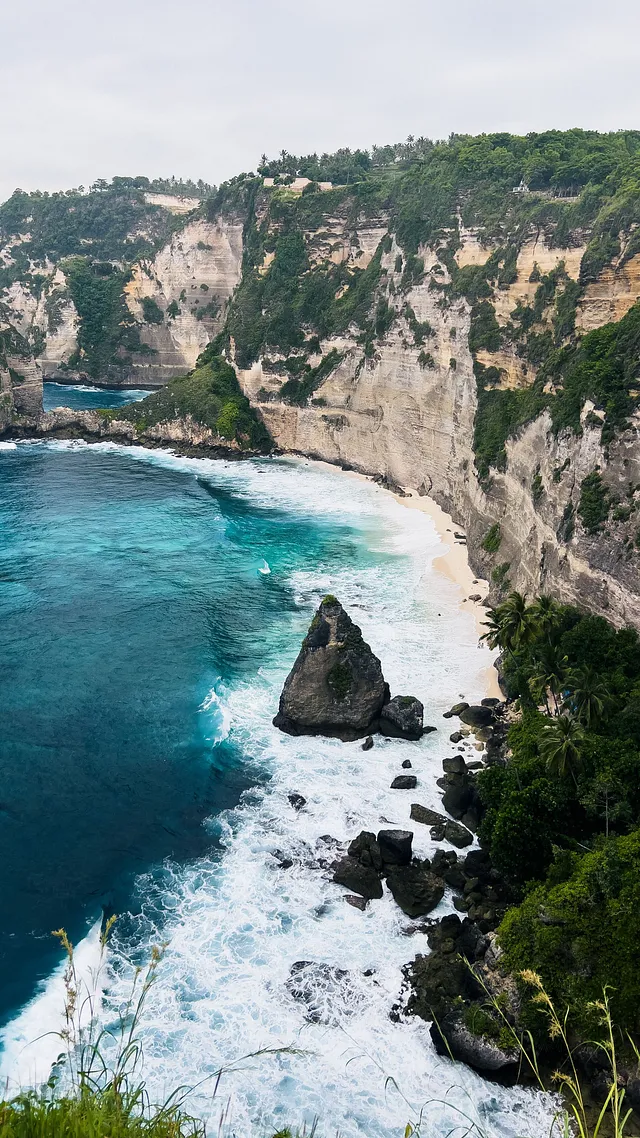 Meet Deel Artem Smirnov, Frontend Engineer