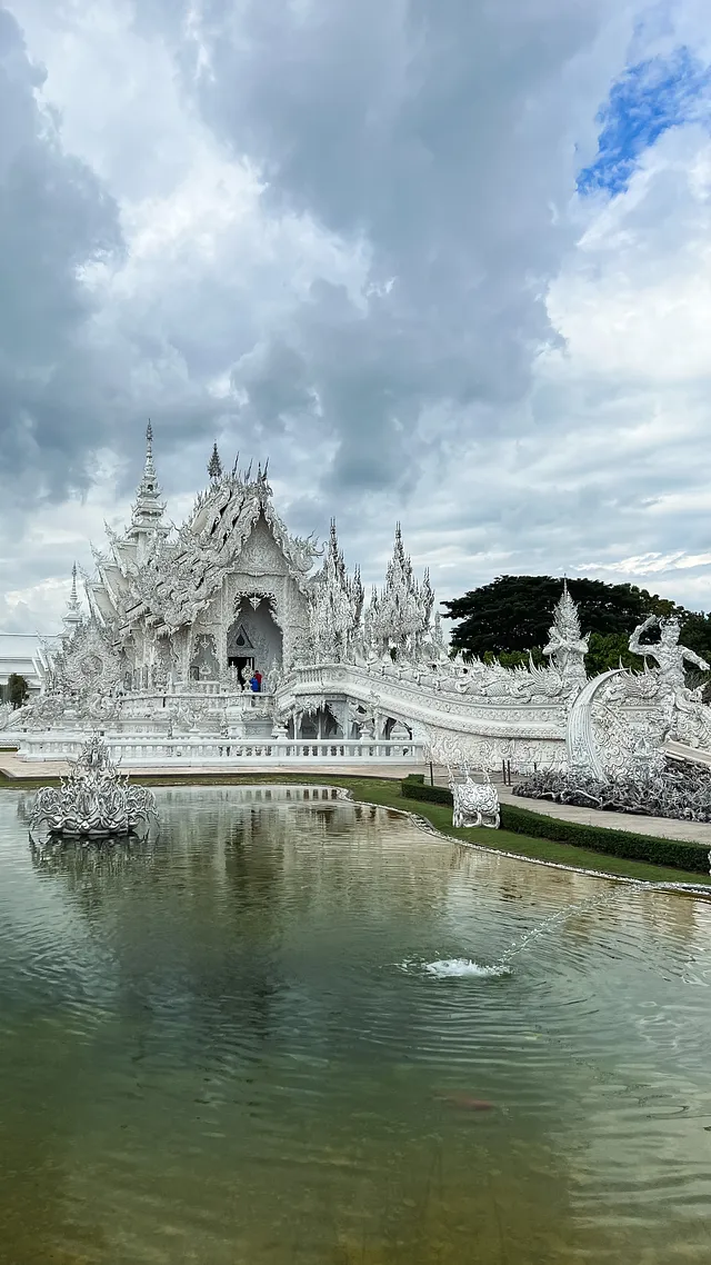 Meet Deel Artem Smirnov, Frontend Engineer