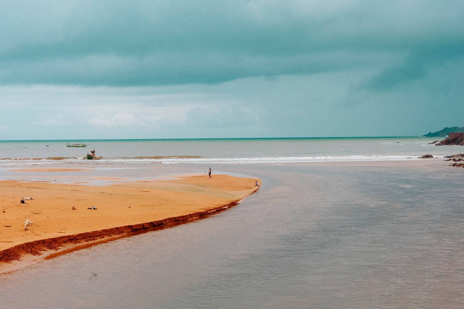 Contractor - Ghana